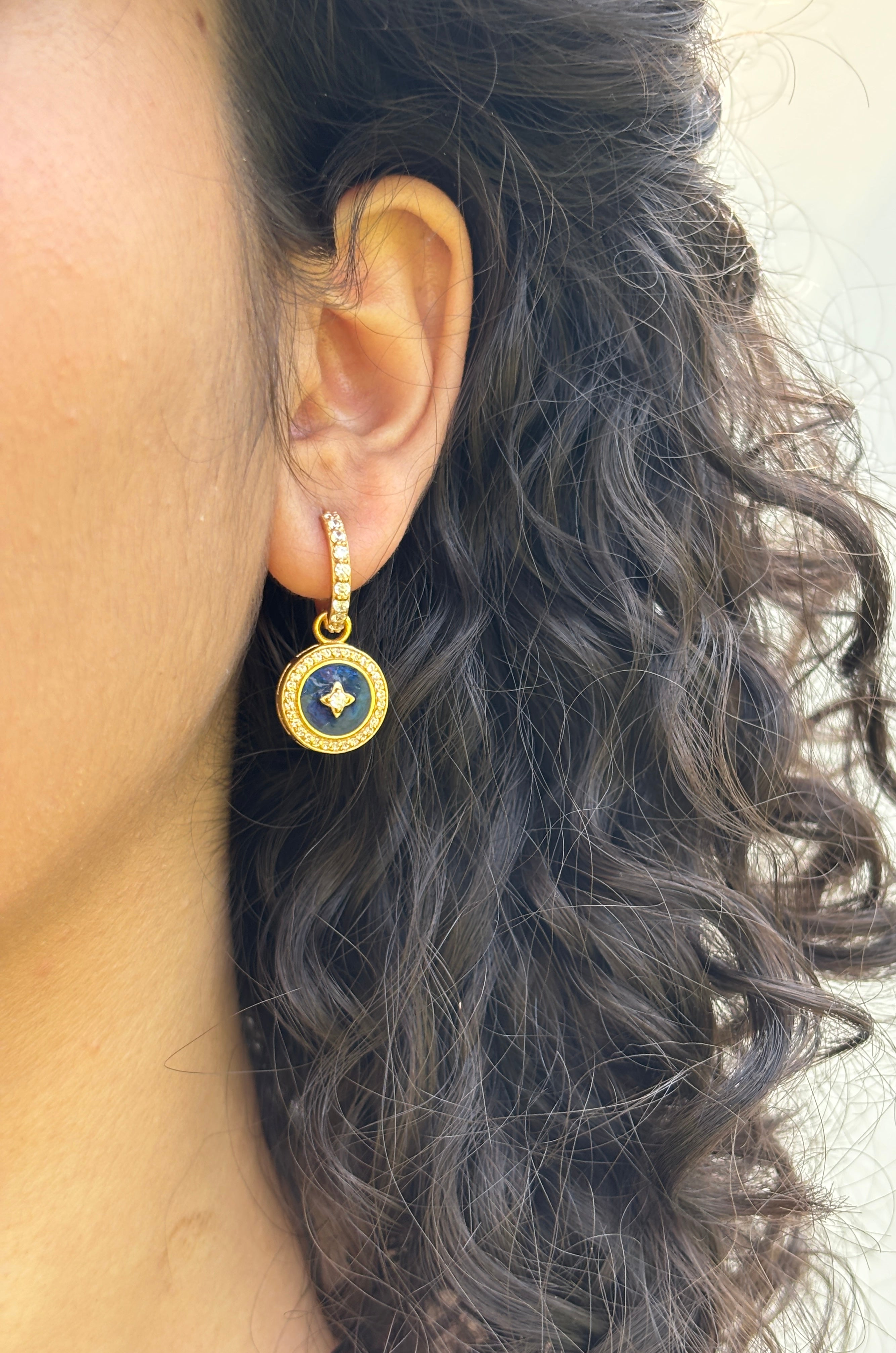Astra Noir Earrings